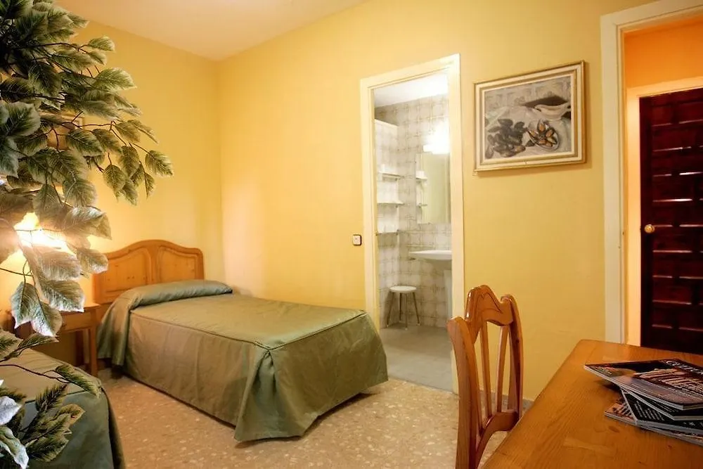Hostal Del Senglar L'Espluga de Francoli 3*,  Spain