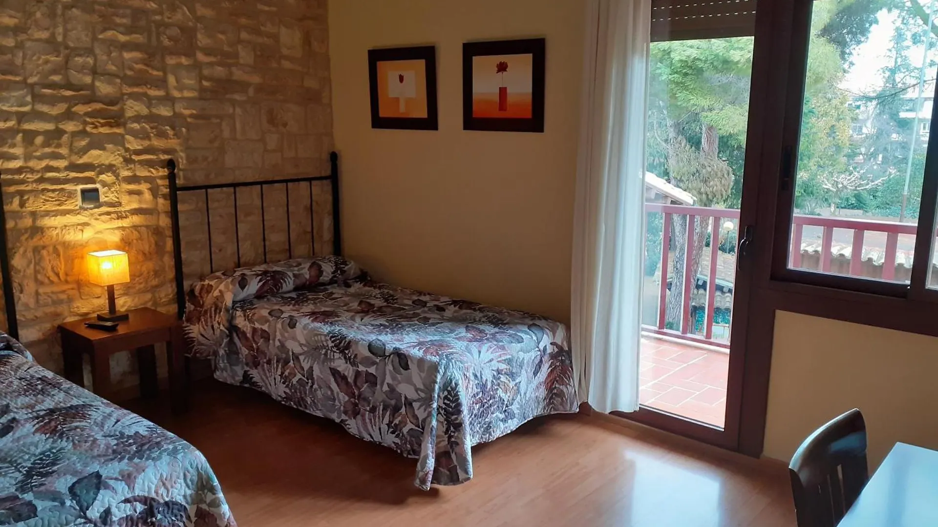 Hostal Del Senglar L'Espluga de Francoli Guest house