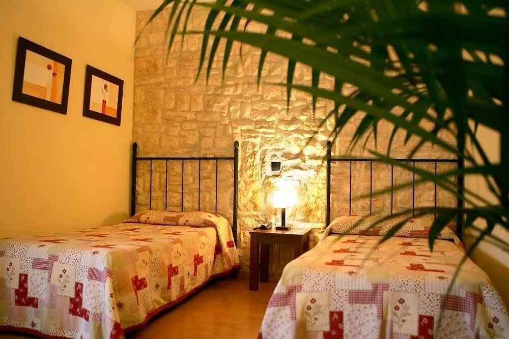 Hostal Del Senglar L'Espluga de Francoli 3*,