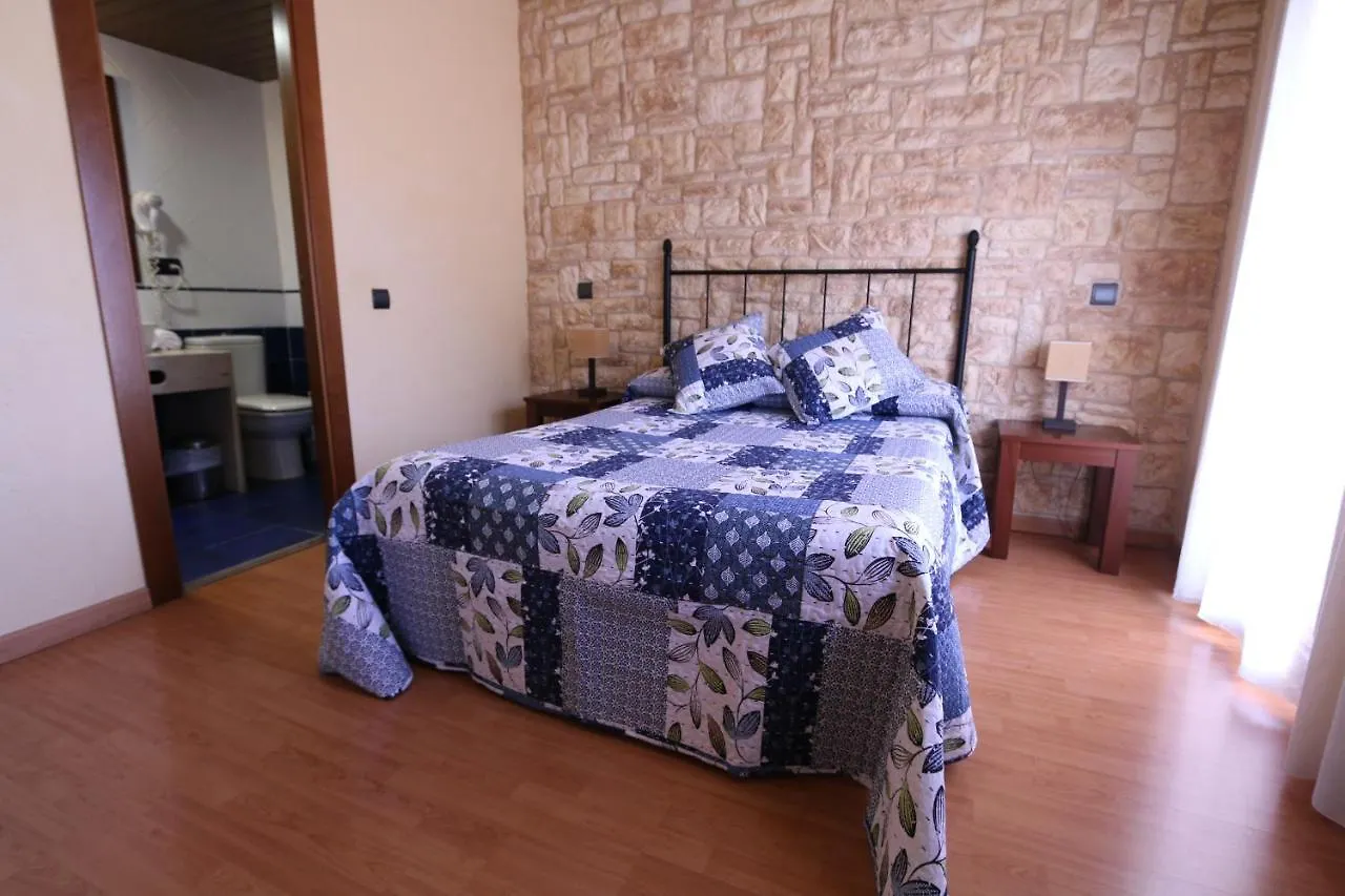 *** Guest house Hostal Del Senglar L'Espluga de Francoli Spain